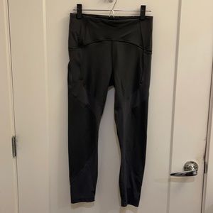 Lululemon Dark Grey Yoga Pants Side Pocket Cutout Details Size 8